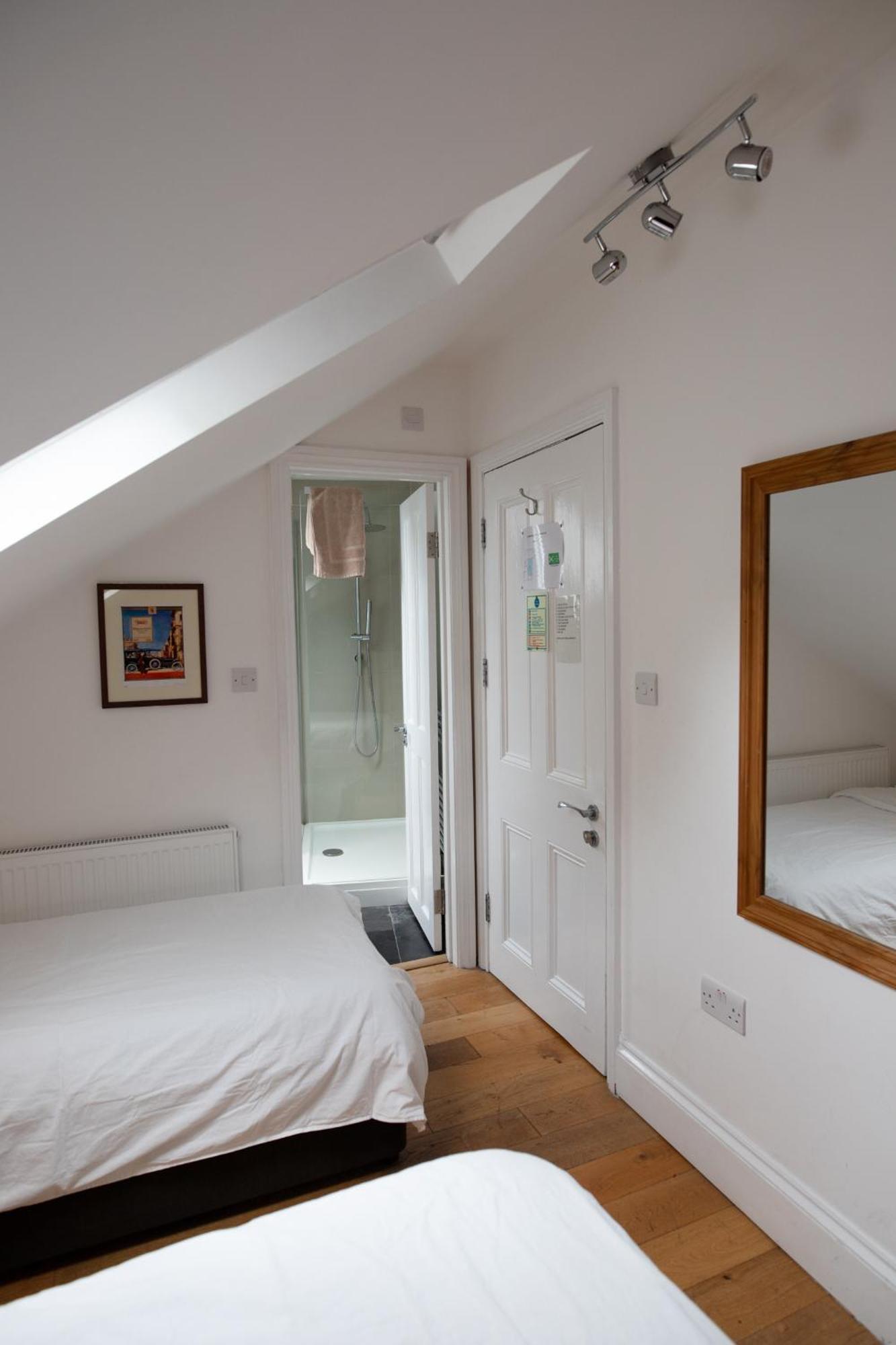 Ebs Hostel London Catford ภายนอก รูปภาพ