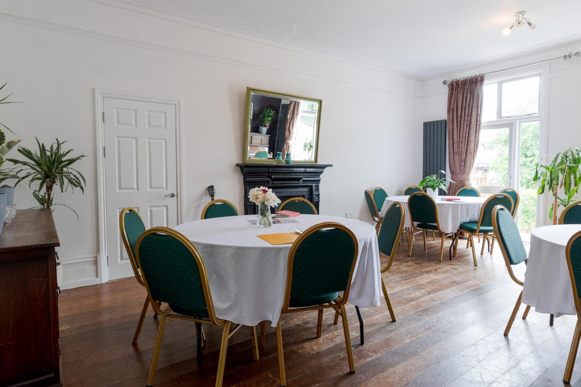 Ebs Hostel London Catford ภายนอก รูปภาพ